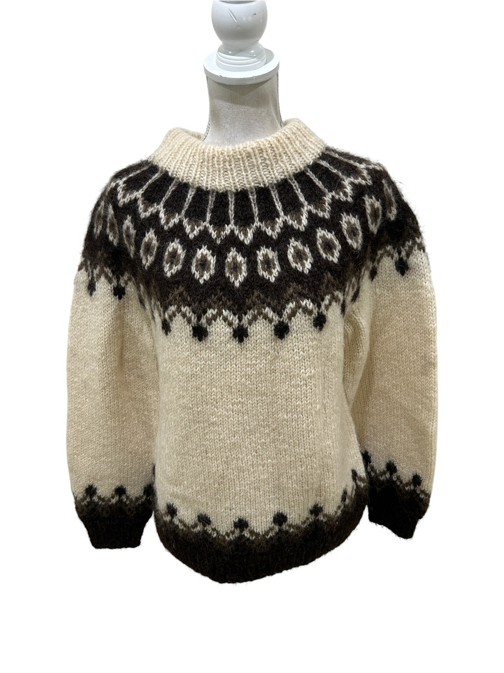 Vintage 80’s Stobi handmade cream  Brown wool Nordic Crewneck Sweater medium